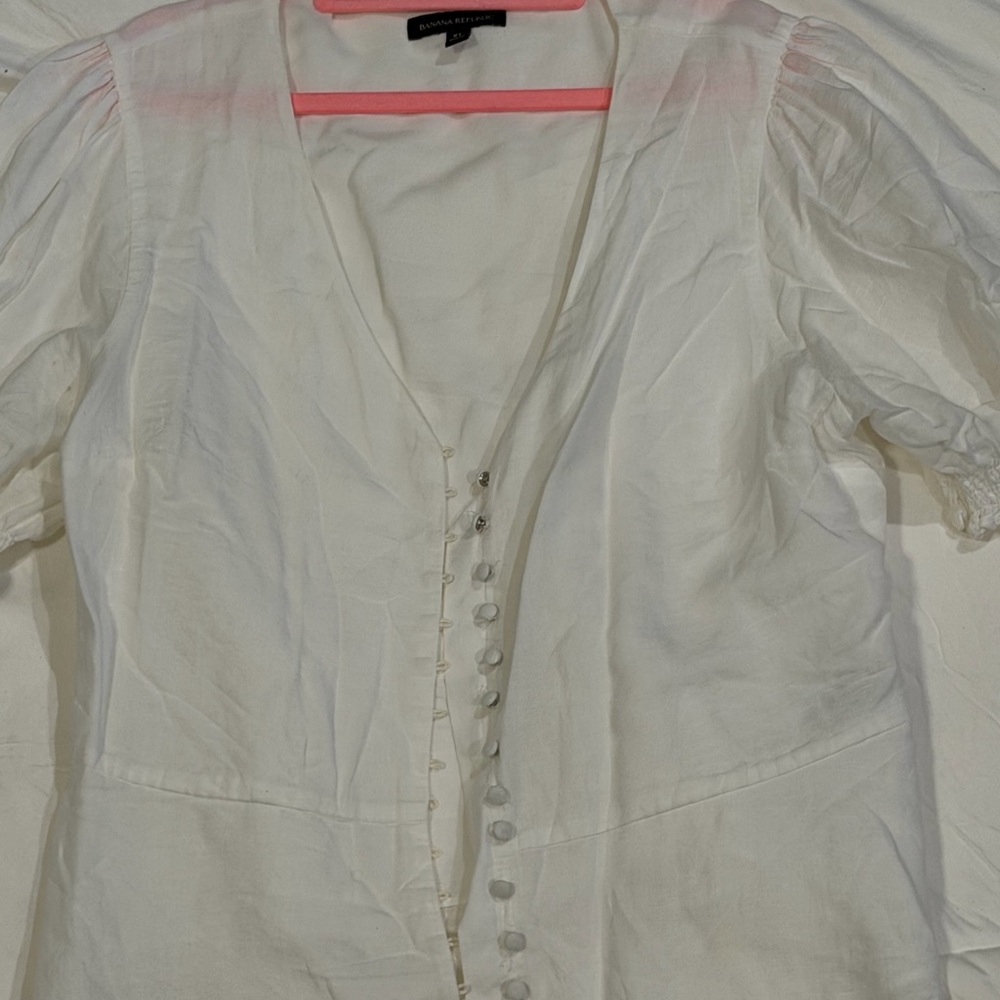 Banana Republic Cream Button-Front Blouse